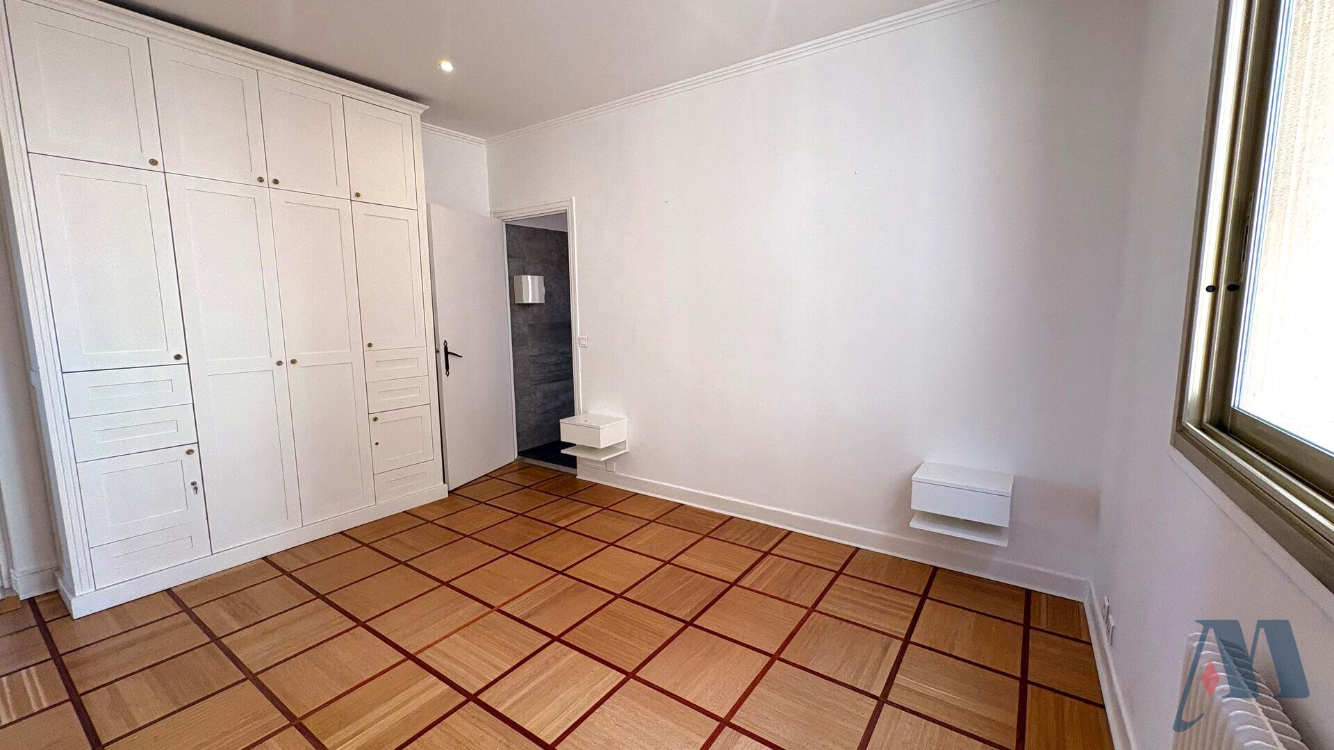 APPARTEMENT DE 4/5 PIÈCES - LA ROUSSE - ST ROMAN - 5 / 11