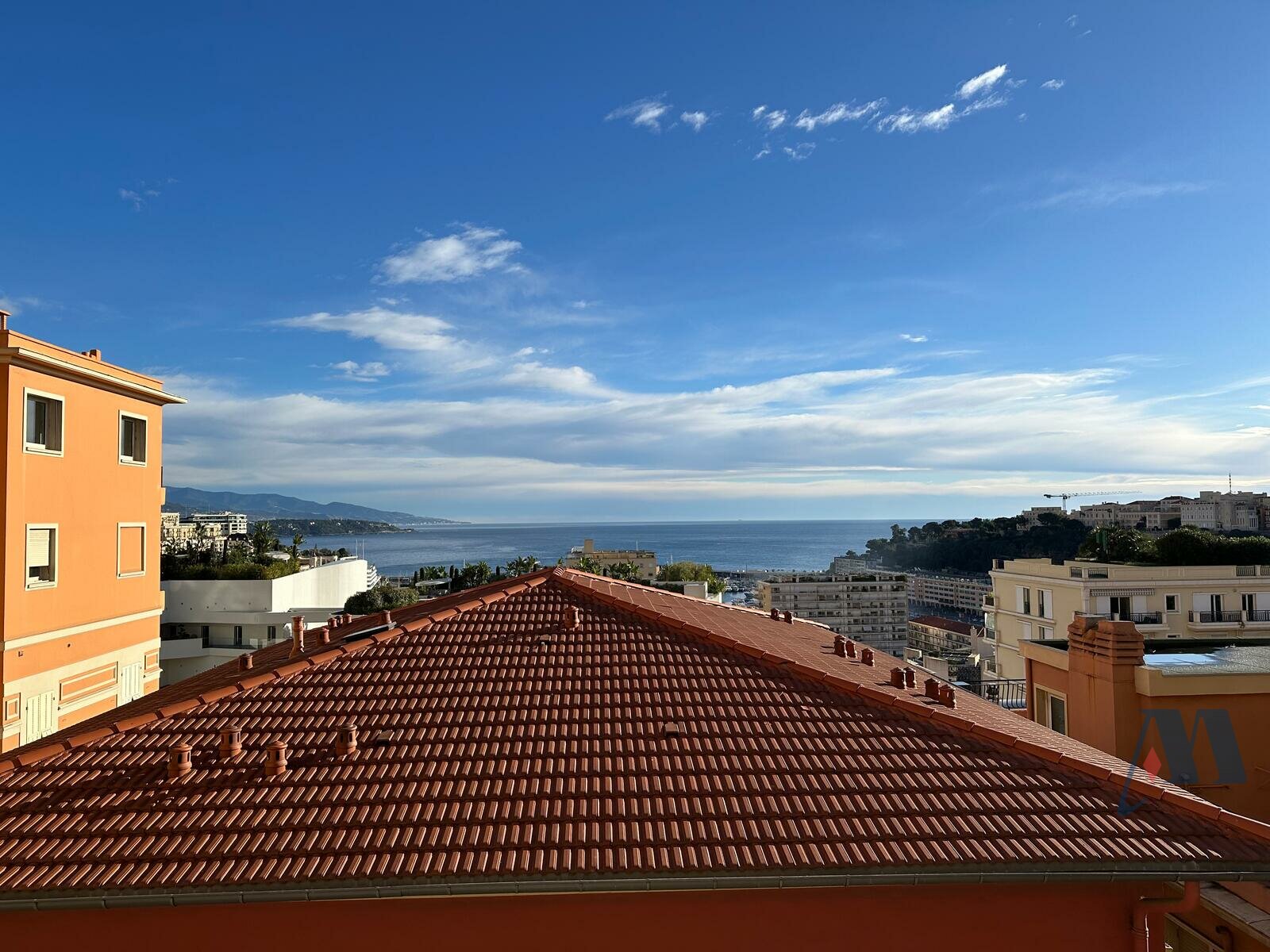 3 ROOM APARTMENT - CONDAMINE - 2 / 8