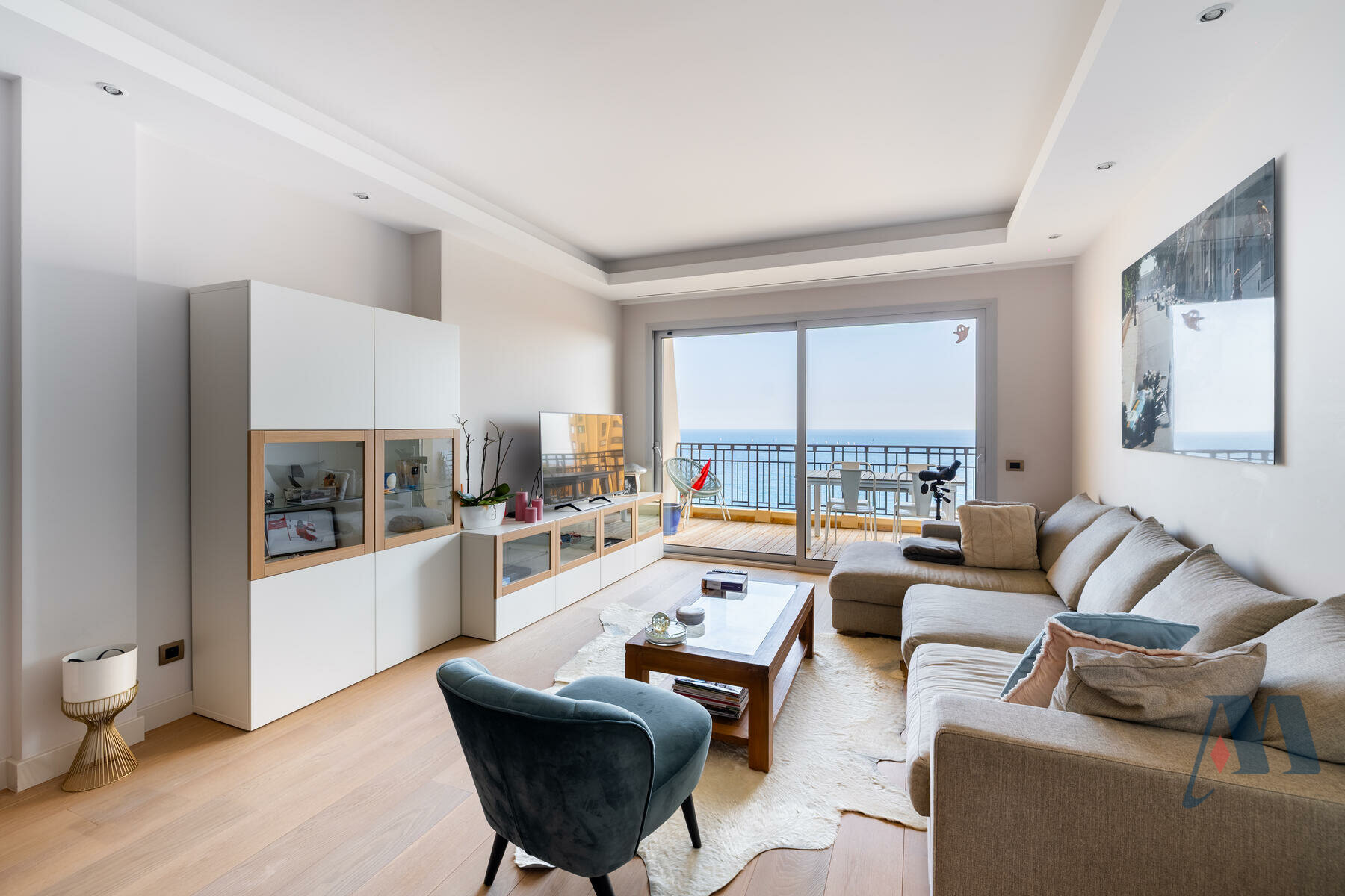 5 ROOM APARTMENT - CARRÉ D'OR - 4 / 23