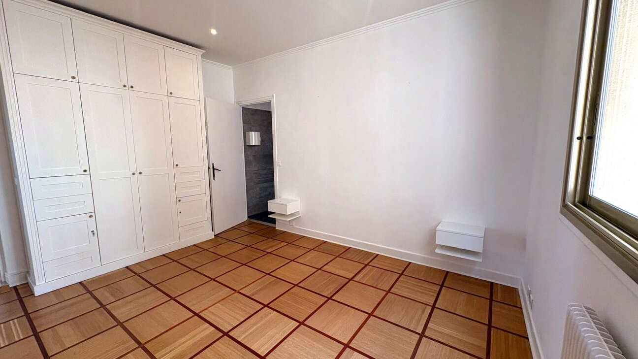 APPARTEMENT DE 4/5 PIÈCES - LA ROUSSE - ST ROMAN - 5 / 11
