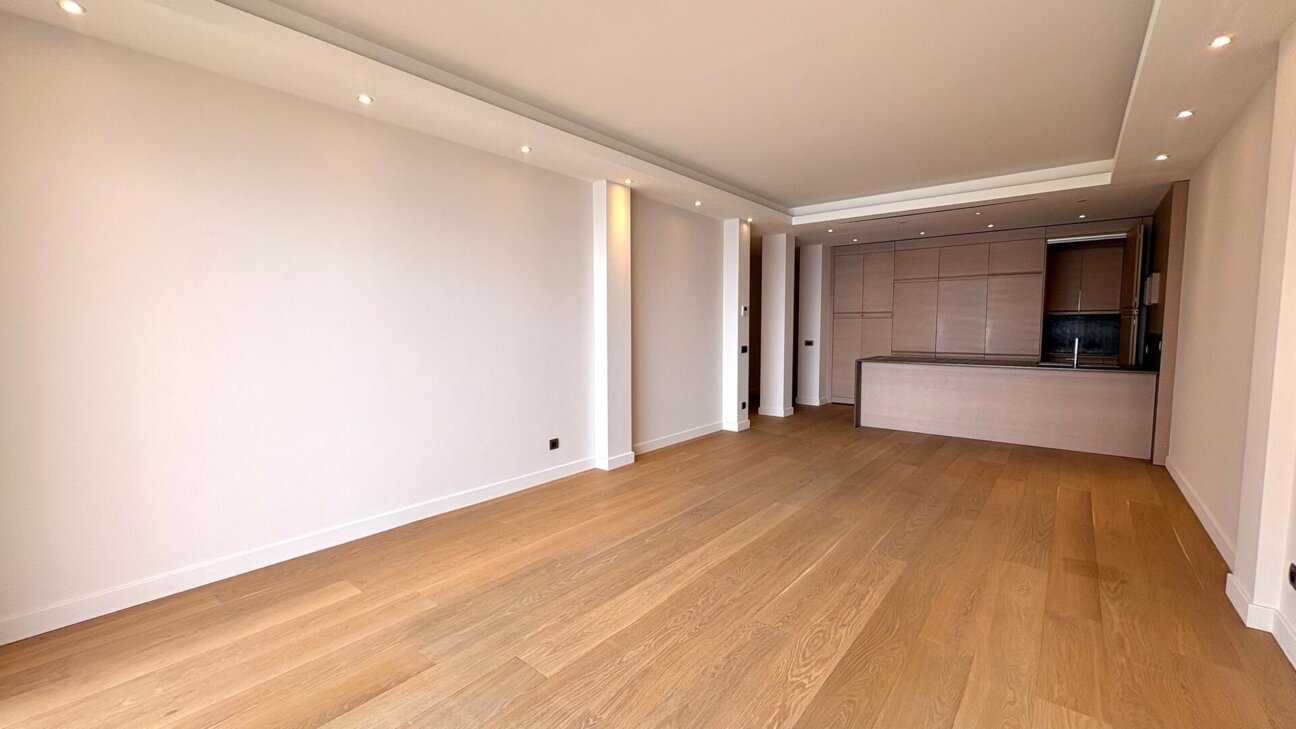 APPARTEMENT 5 PIECES - CARRE D'OR - 2 / 18