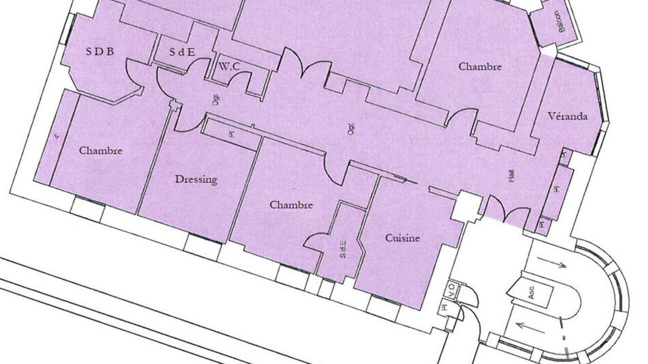 SUPERBE BOURGEOIS - MONEGHETTI - 4/5 PIECES - Plan 1 / 1