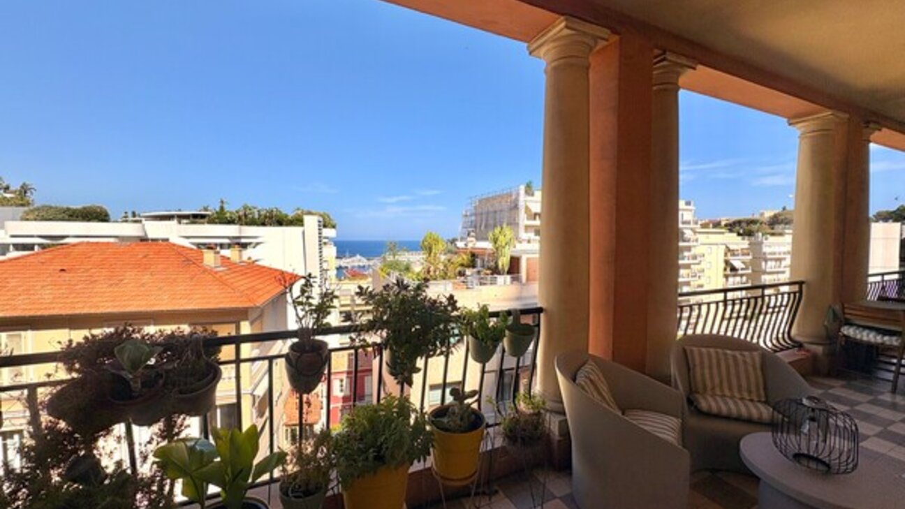 APPARTEMENT 4/5 PIECES - CONDAMINE